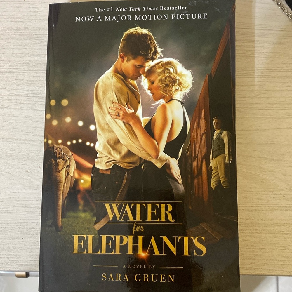 The #1 New York Times Bestseller- Water for Elephants
